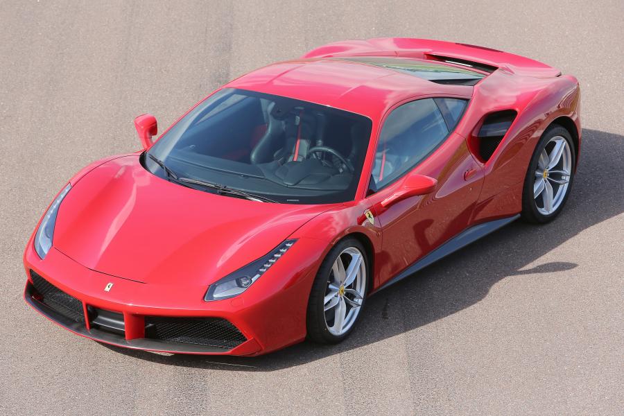  Ferrari 488 GTB 2015 года  (фото 20 из 31)